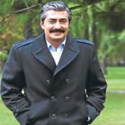 ÜNLÜ OYUNCUYA OĞLUNDAN ŞOK SORU!