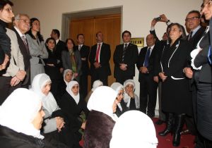 BAŞBAKAN IN MAKAM ODASI ÖNÜNDE EYLEM!