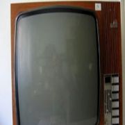 SİYAH BEYAZ TV LER KAPIŞILIYOR!
