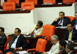 VE MECLİS TATİLE GİRDİ!