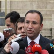 HİZBULLAH KARARI BİR SAATTE ÇIKAR!