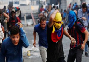 Venezuela da Kanlı Seçim Protestoları