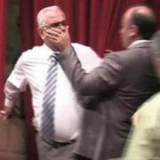 ADAN SEÇİMLERİNDE YUMRUKLU, KÜFÜRLÜ KAVGA