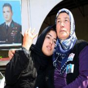 ŞEHİDİN EŞİ AĞLAMADI AMA AĞLATTI