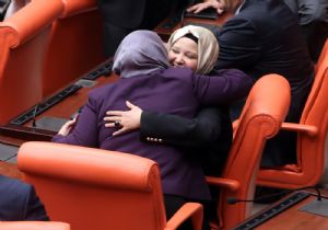 KADIN VEKİLLERE PANTOLON YOLU AÇILIYOR