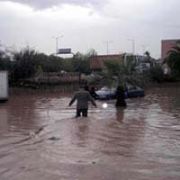 İZMİR DE YAĞMUR HAYATI FELÇ ETTİ