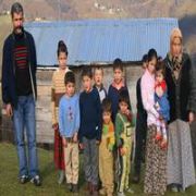 11 ÇOCUKLA HAYATLARINDAN MEMNUNLAR