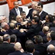 KÜSKÜN VEKİLLERİ BAYRAM DA BARIŞTIRAMADI!