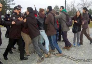BAKANI PROTESTOYA 1,5 YIL HAPİS CEZASI