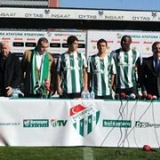 BURSASPOR DA İMZA ŞOV!