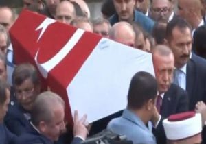 Bakan Cenazesinde Davutoğlu Sürprizi