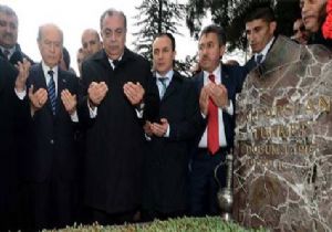 MHP DEN ALPARSLAN TÜRKEŞ E GÖRKEMLİ ANMA