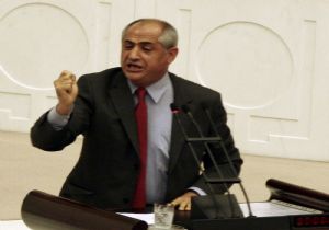 MECLİS KÜRSÜSÜNDEN SOSYALİST MARŞI