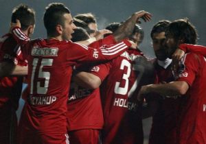 KARTAL ELAZIĞ DA  GEÇ AÇILDI 3-1