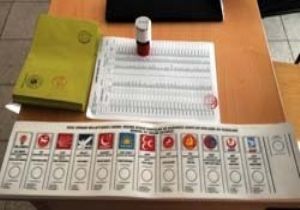 SAHTE OY PUSULASI İE YAKALANDILAR!