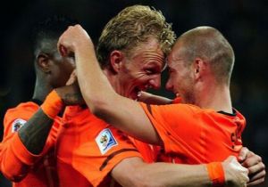 KUYT VE SNEİJDER MİLLİ TAKIMDA