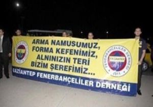 F.BAHÇ.E NİN PANKARTINA POLİS ENGELİ!