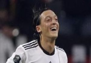 Mesut Özil Almanca Küfür Etti İddiası