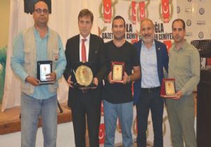 CNNTÜRK e Medya Onur Ödülü!