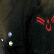 EMEKLİ UZMAN ERBAŞ LARDRAN OTURMA EYLEMİ