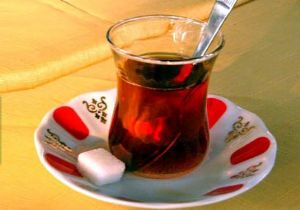 ÇAY TÜKETİMİNDE DÜNYA ŞAMPİYONUYUZ!