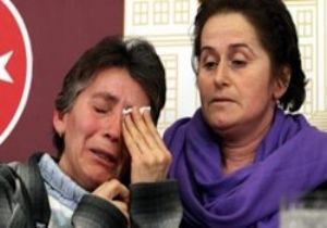 ÖĞRENCİ ANNESİNDEN MECLİS TE GÖZYAŞI