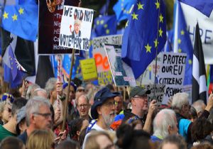 Brexit Karşıtları Sokağa İndi