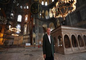 Ayasofya Artık 24 Saat İbadete Açık 