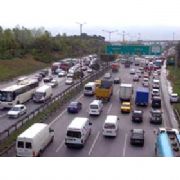 İSTANBUL TRAFİĞİNE KADEMELİ MESAİ ÇÖZÜMÜ