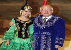 DÜNYA ÇOCUKLARI MECLİS TE!