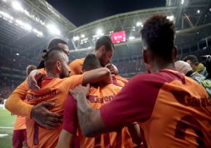 Galatasaray dan Müthiş Geri Dönüş 4-2