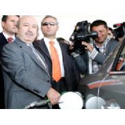 ÜÇ YILDA, AKARYAKIT A ZAM ÜSTÜNE ZAM YAPILDI