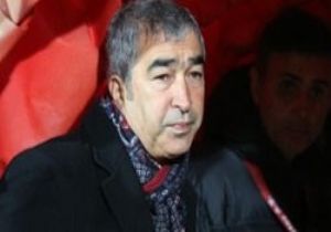 AYBABA, GAZETECİLERE SERT ÇIKTI