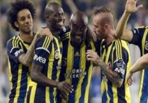 FENER AVRUPA DA REAL VE BARÇA YI SOLLADI