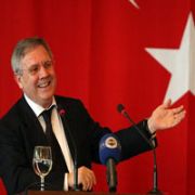 AZİZ YILDIRIM 9. KONGRESİNİ KAZANDI