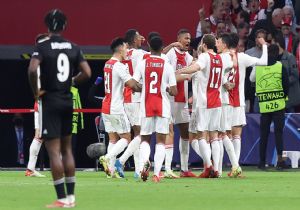 Beşiktaş Ajax e Direnemedi  2-0