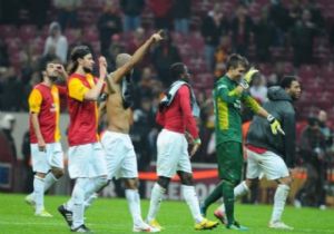 G.SARAY, İLK YARIYI LİDER TAMAMLADI