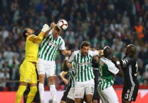 4 Gol,13 Sarıkart Konyaspor 2 BJK 2