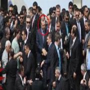  BAŞBAKAN NEDEN 30 KORUMAYLA GEZİYOR?