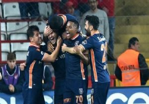 Başakşehir Antalya da Fire Vermedi 1-0