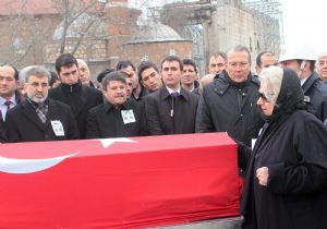 MENDERES İN EŞİNDEN KORKUNÇ İDDİA