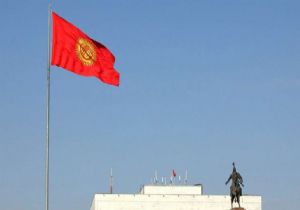 Kırgızistan da Seçimler İptal Edildi