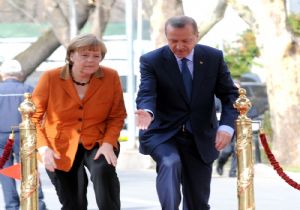 “TÜRKLER BİRDEN DEĞERLİ OLDU”