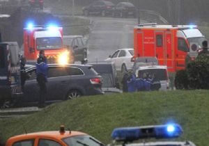 Flaş.. Saldırganlar Polis Çemberinde