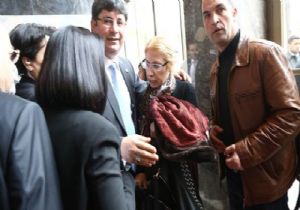 AKP Grubunda Olay!