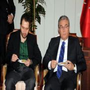 BAYKAL: ERBAKAN ÖRNEK ALINMASI GEREKEN SİYASETÇİYDİ 