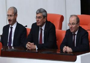 Seçim Bakanları Yemin Etti!