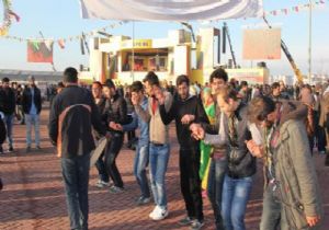 700 Gazeteci Nevruz İçin Diyarbakır da!