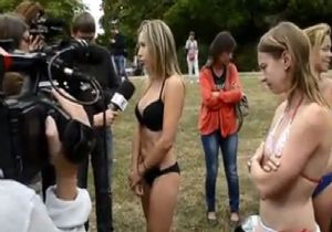 Fransız Parkında Bikini Dayağı