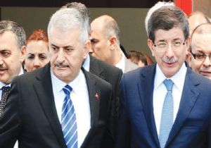 AKP de İbre Binali Yıldırım dan Yana